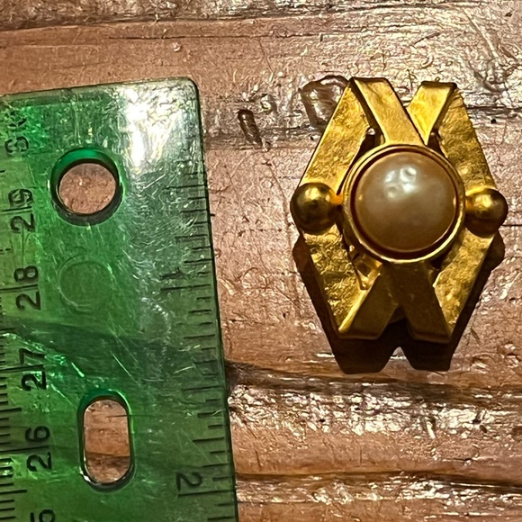 Karl lagerfeld gold tone faux pearl clip on fun earrings - Picture 8 of 8